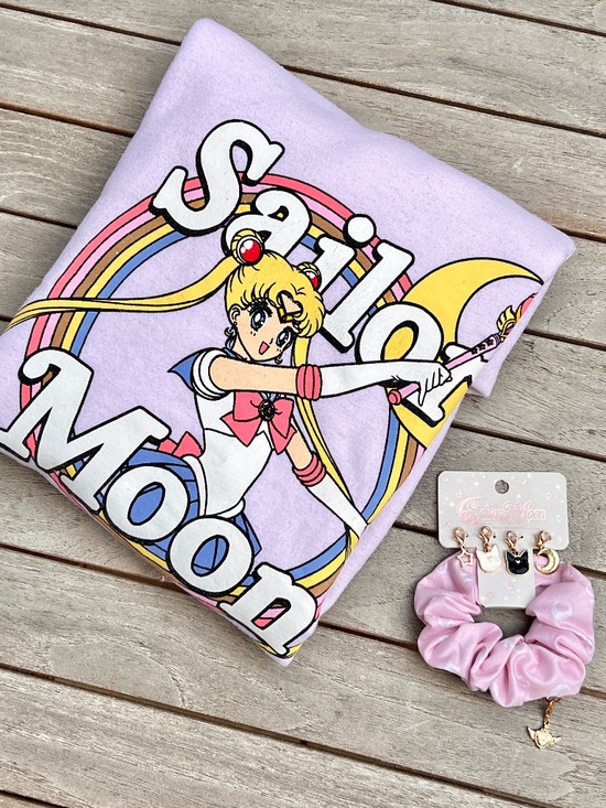 Sailor Moon Sweaters - Sailor Moon Pastel Pink Sweater & Charm Scrunchie Set 🌙 BoxLunch Anime Kawaii